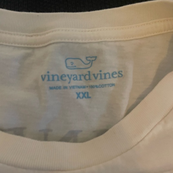 Vineyard Vines Men’s XXL T-shirt - Picture 4 of 5